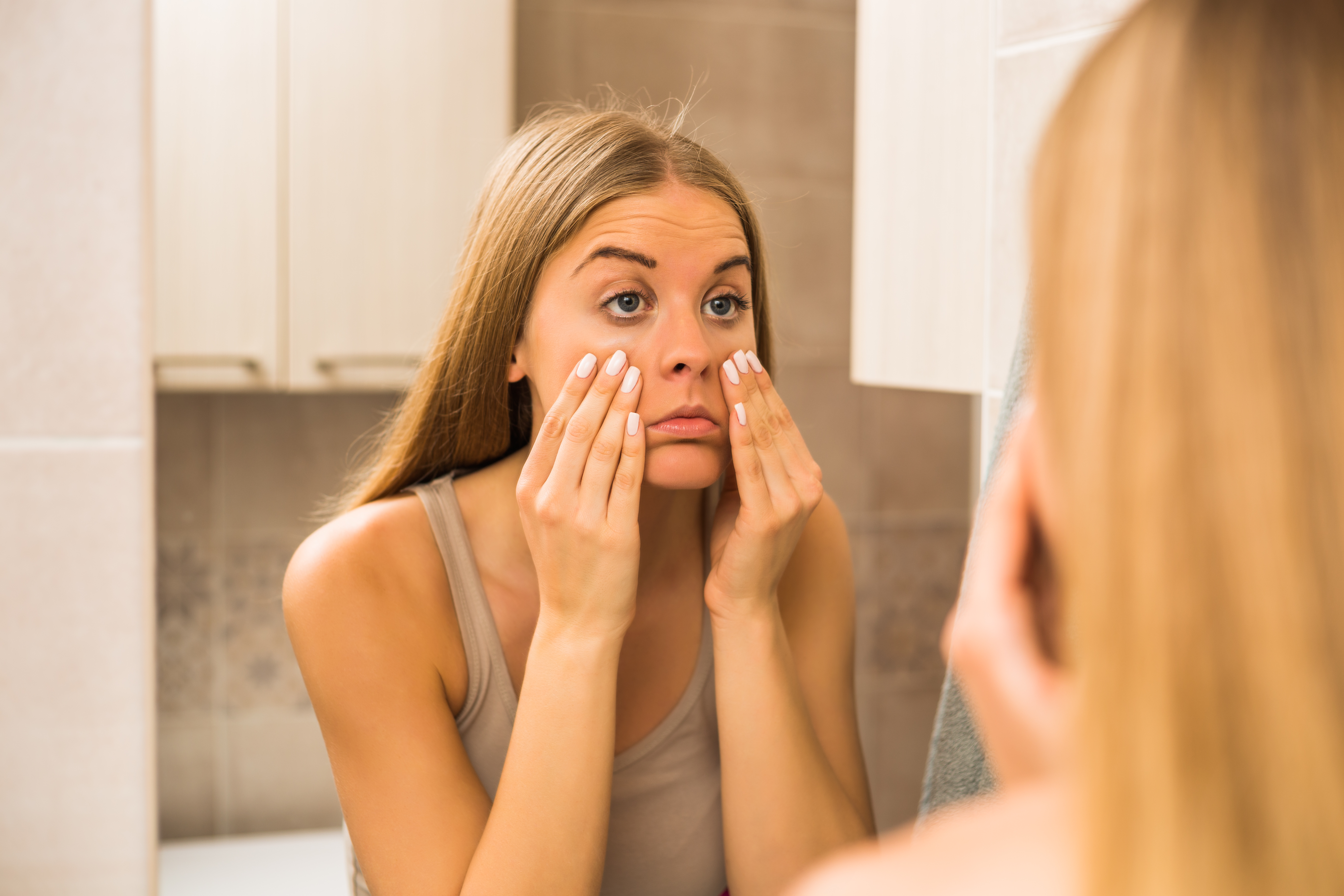 At-Home Solutions for Sagging Skin Due to Aging