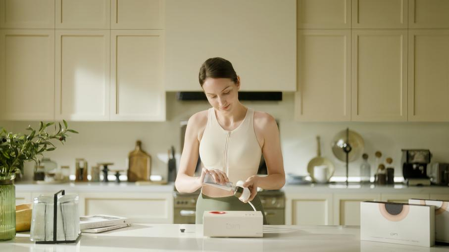 "Technology Dimension Reduction" To Build A New Way Of Family Anti-aging